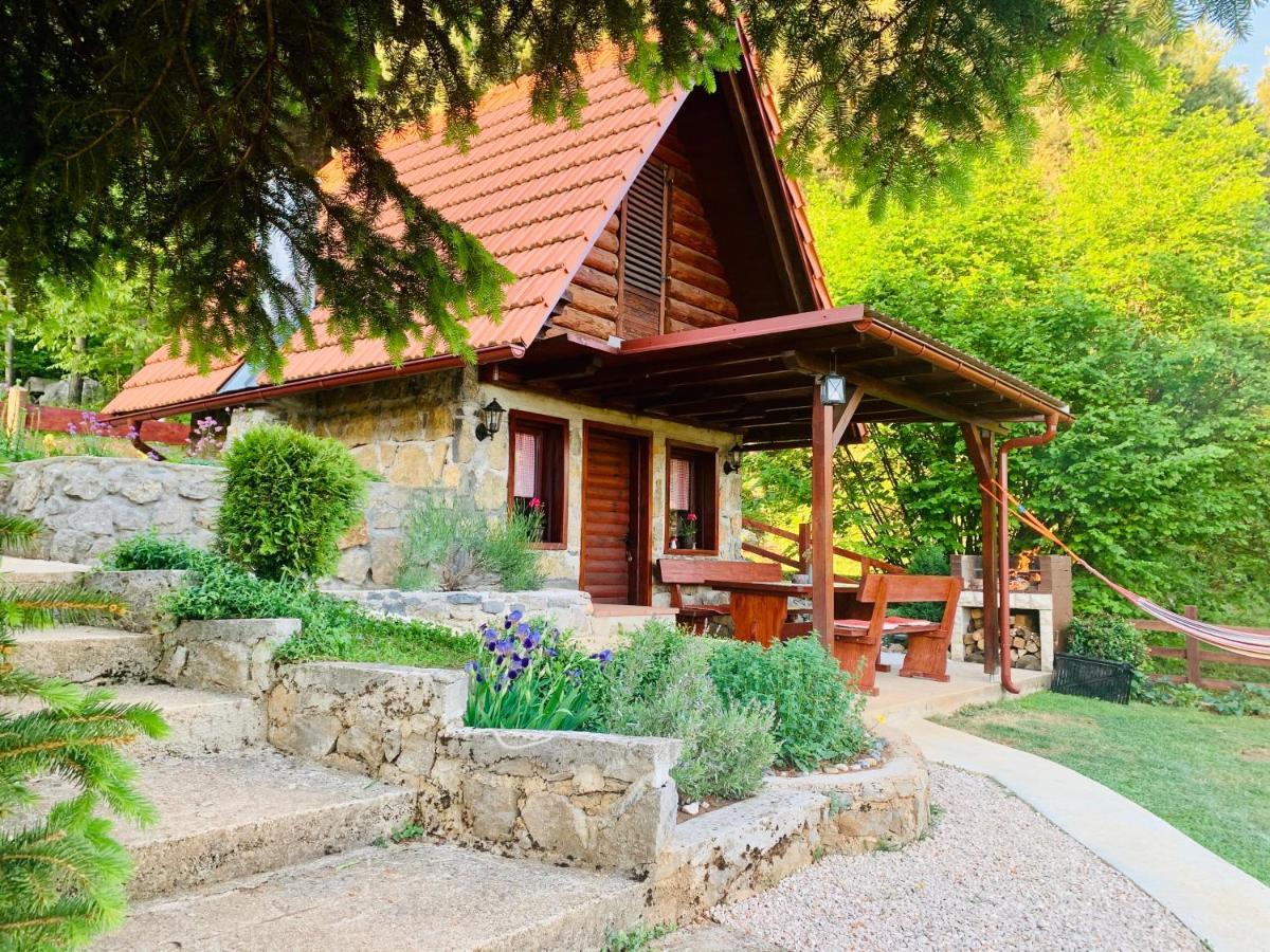 Apartman Korina Otocac Bagian luar foto