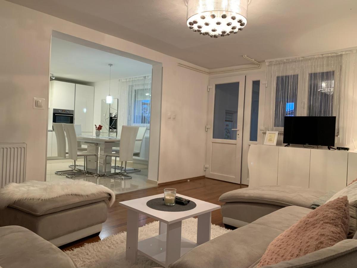 Apartman Korina Otocac Bagian luar foto