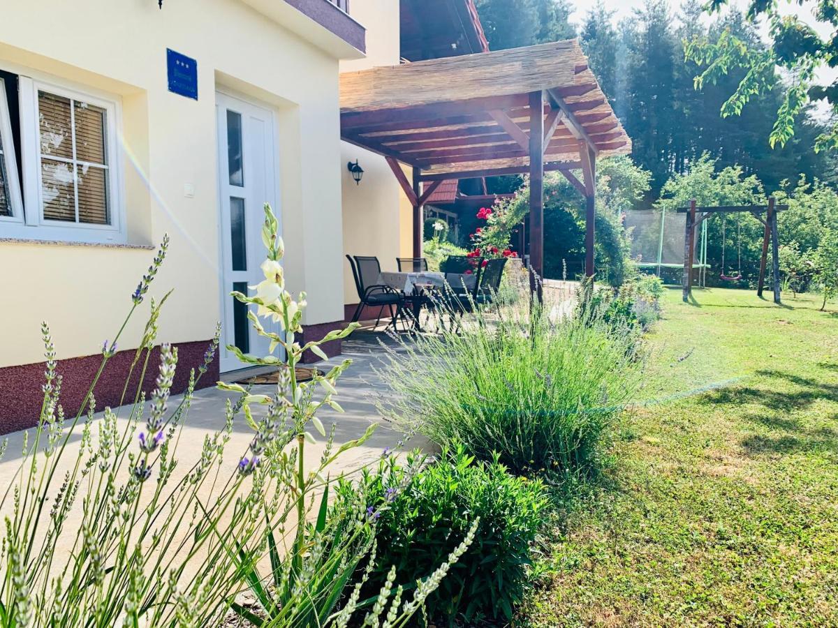 Apartman Korina Otocac Bagian luar foto