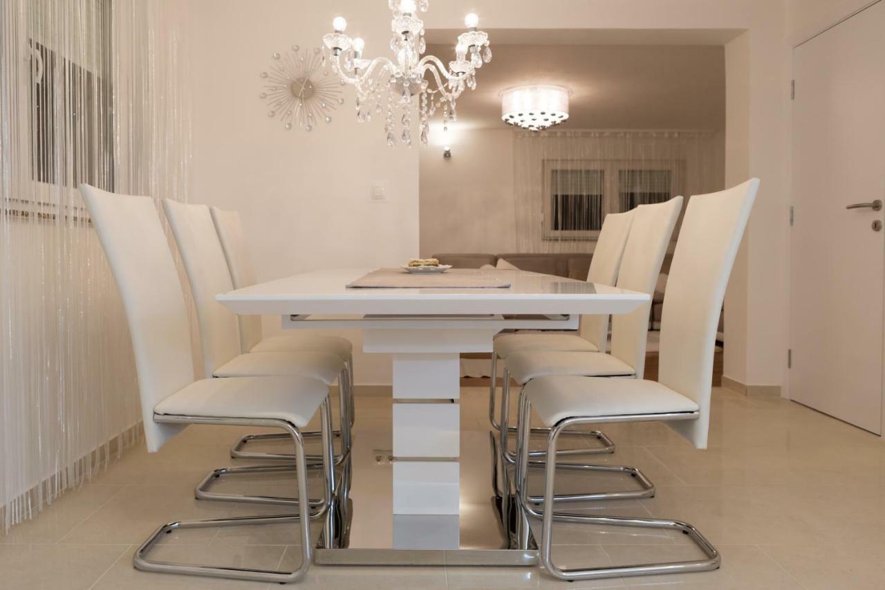 Apartman Korina Otocac Bagian luar foto