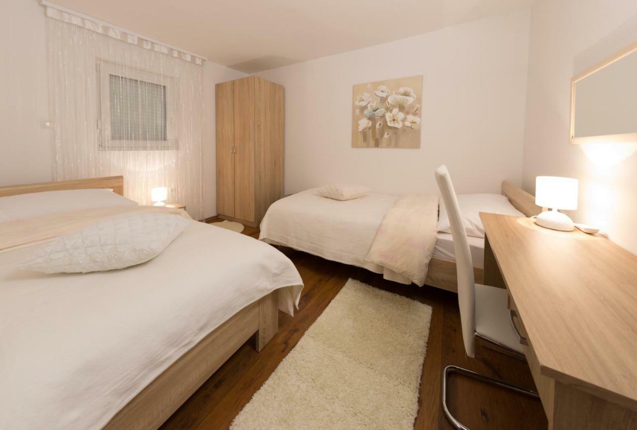 Apartman Korina Otocac Bagian luar foto